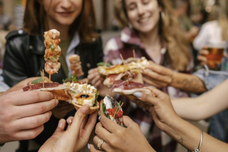 Barcelona: Tapas Food Crawl Walking Tour With Tastings - Tapas Tasting Experience