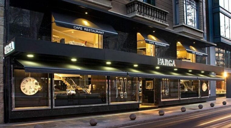 Barcelona: Tapas Tour in Modernist Monuments and Hidden Gems - Architectural Discoveries