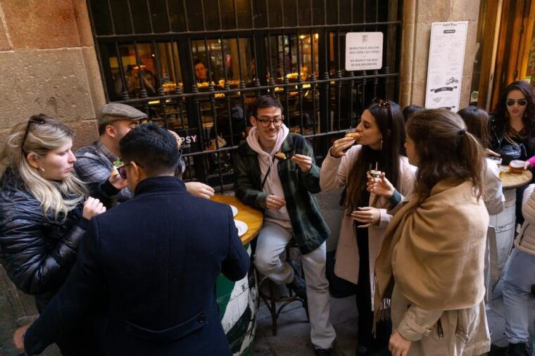 Barcelona: Tapas Tour With Food Tastings And Drinks - Cultural Immersion