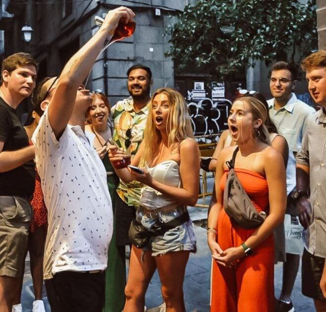 Barcelona: Tapas Walking Tour With Food, Wine, and History - Reservation and Payment
