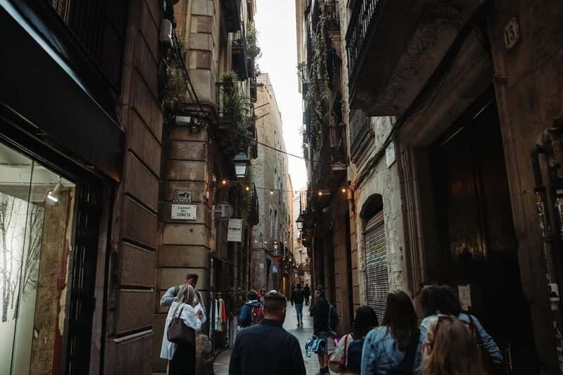 Barcelona: Tapas & Wine Tour in Born & Gothic Quarter - Good To Know
