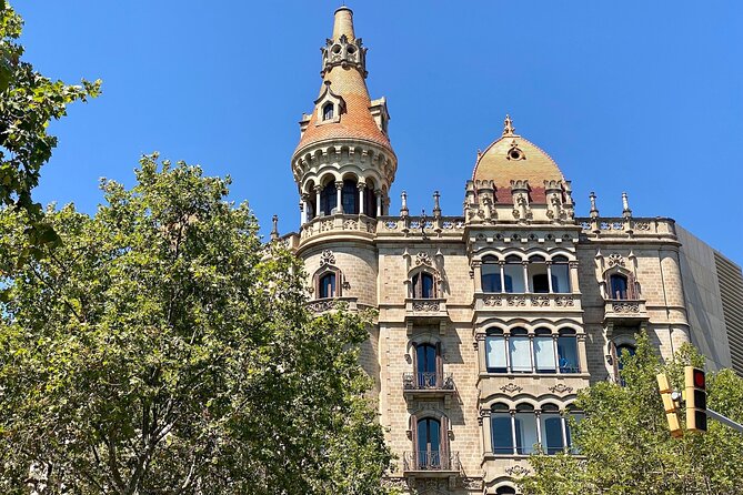 Barcelona: The Wonders of Architecture Self-Guided Walking Tour - Meeting and Pickup Information