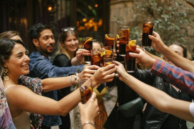 Barcelona: Tipsy Tour Fun Bar Crawl With a Local Guide - Customer Reviews