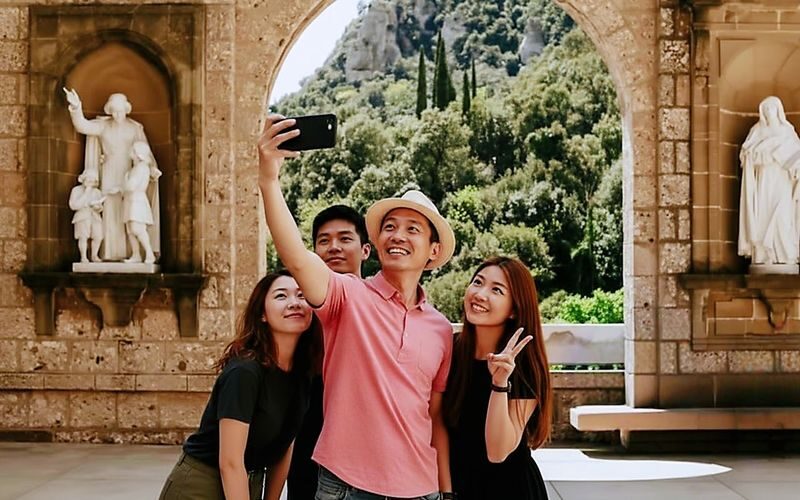 Barcelona to Montserrat Monastery & Museum Day Tour - Key points to know before you go