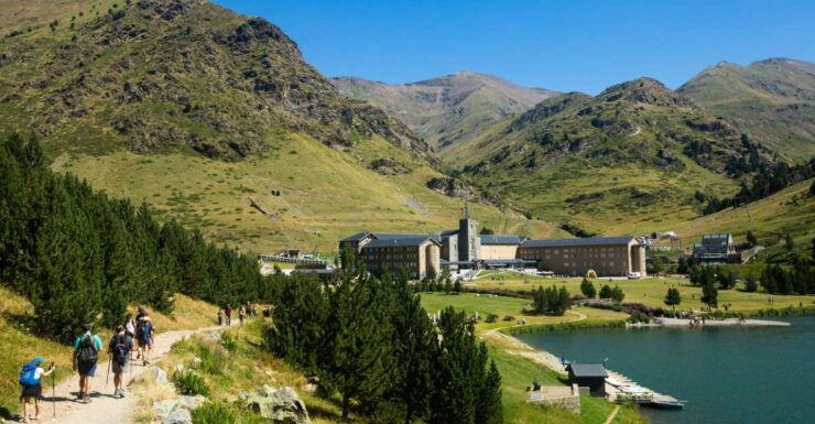 Barcelona to Vall De Núria: Pyrenees Mountain Wander Tour - Tour Highlights