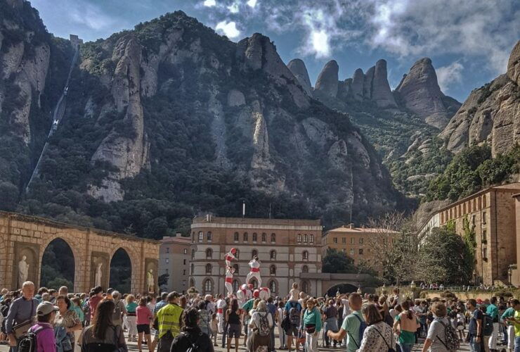 Barcelona: Top Montserrat Hiking Experience With A Guide - Booking Details