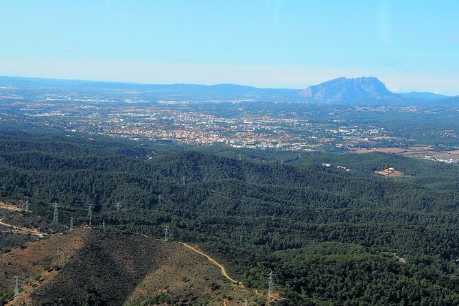 Barcelona Tour - Minimum Travelers Requirement