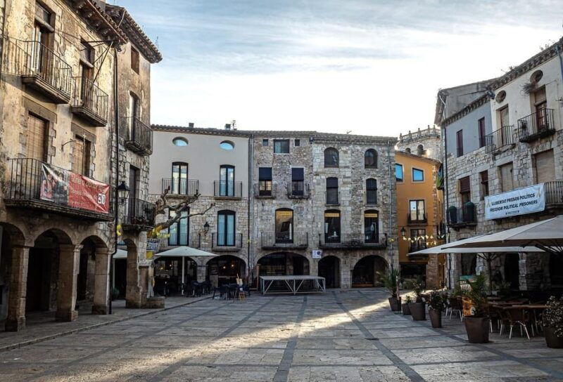 Barcelona: Tour Besalú and Paella in Tossa De Mar - The Fortified Bridge and Jewish Quarter