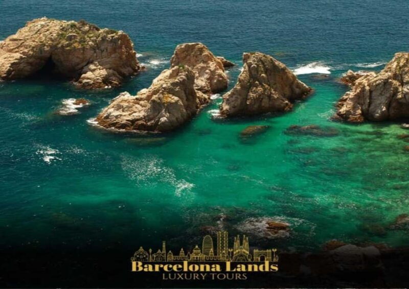 Barcelona: Tour Luxury Costa Brava, Boat & Lunch - Key Points