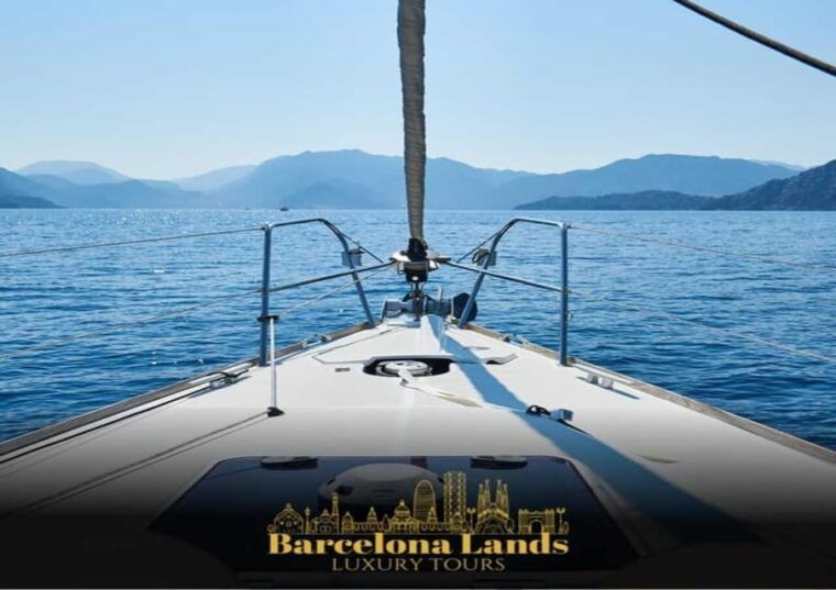 Barcelona: Tour Luxury Costa Brava, Boat & Lunch - Activities and Highlights