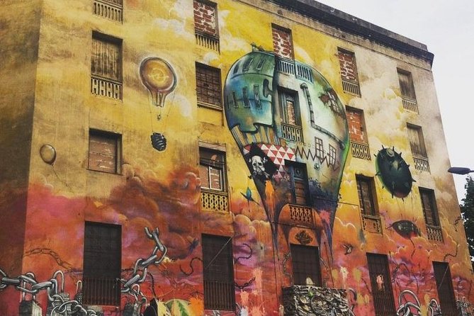 Barcelona Tour With Tapas: Historic Quarters Private Tour (3 Hours) - Meeting and Pickup