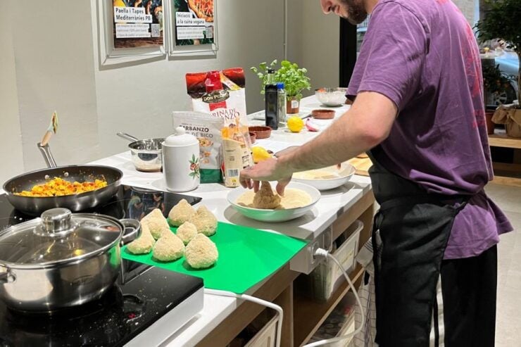 Barcelona: Vegan Latin American Cooking Course - Location and Pricing