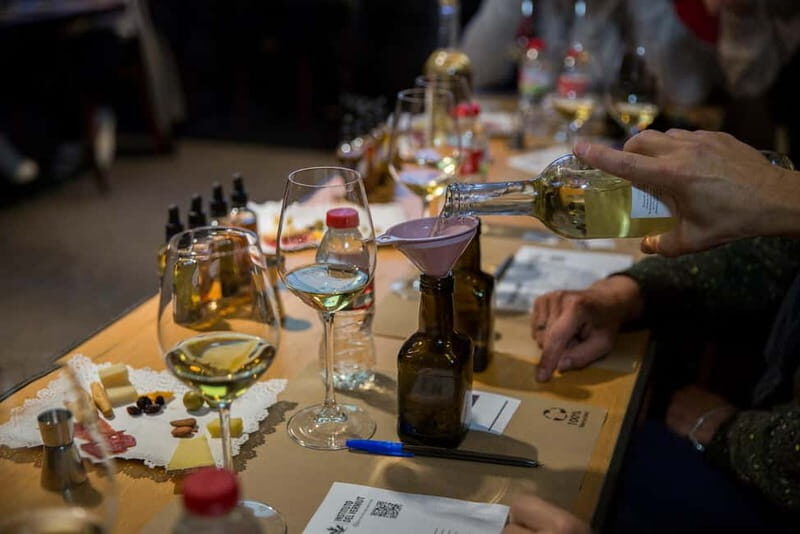 Barcelona: Vermouth-making workshop with aperitif - Tasting, Pairing, and Enjoying