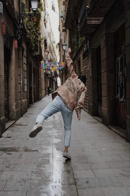 Barcelona: Video and Photo Shoot for Social Networks - Inclusions and Exclusions