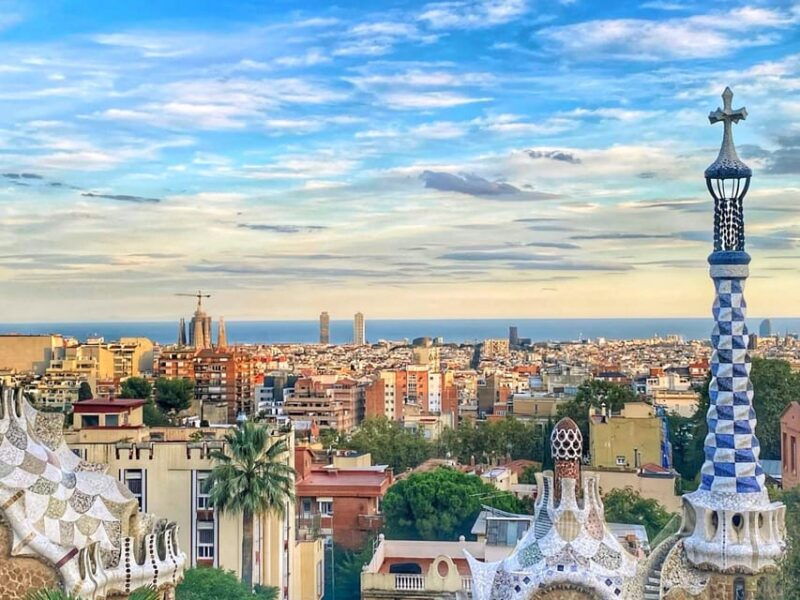 Barcelona: VIP Tailor-Made Tour With Private Guide - Luxury Transportation and Accessibility