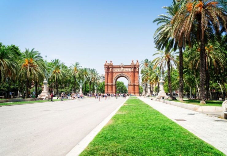 Barcelona: Walking Tour, Cable Car and Catamaran Cruise - Activity Highlights