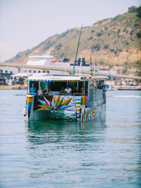 Barcelona: Walking Tour of the Gothic Quarter and Boat Ride - Boat Ride to Barceloneta