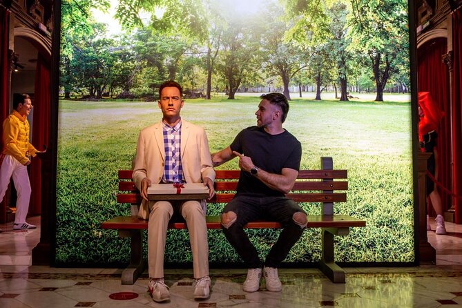Barcelona Wax Museum VIP Photo Tour - Start Time and Duration