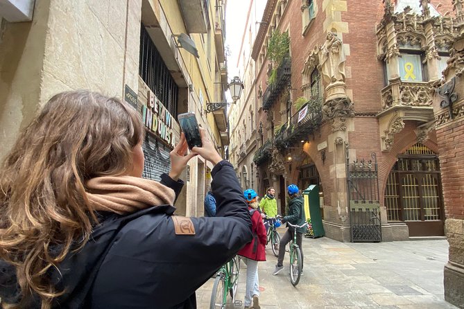 Barcelona, Welcome to Orientation Tour - Questions and Additional Information