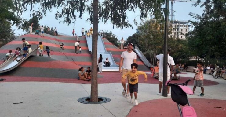 Barcelona With Kids. Parks, Playgrounds and Toy Stores - Exploring Ciutadela Park and Beyond