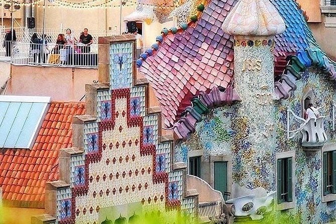 Barcelona With Private Guide : Gaudi & Sagrada Familia Skip the Line Entrance - Common Questions