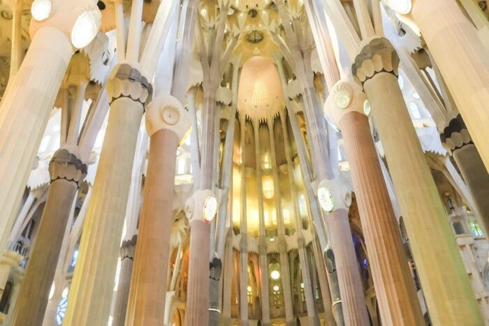 Barcelona: Wonders of Gaudi Bike Tour - Exploring Gaudis Architectural Masterpieces