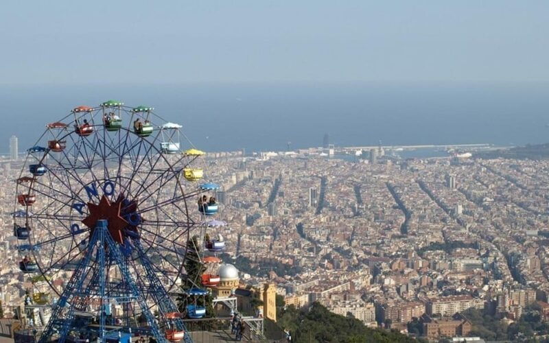 Barcelona:Private Full-Day Sightseeing Tour With Local Guide - Key Points