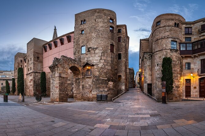 Barcelonas Beautiful Gothic Quarter - Private Live Virtual Experience - Benefits of a Private Live Virtual Experience