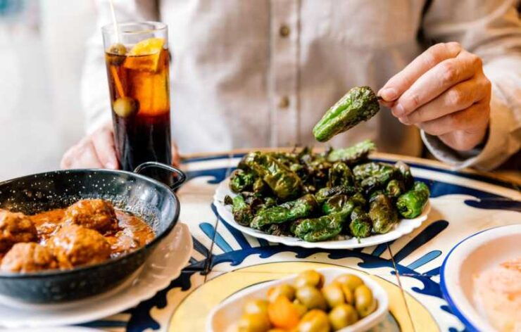 Barcelonas Hidden Tales & Tapas Tour: Tapas, Ham and Drinks - Food and Beverage Details