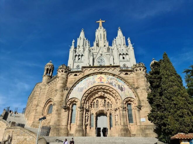 Barcelonas Modernism Art - Authentic Dining Recommendations