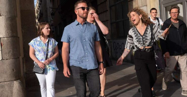 Barcelona's Old Quarter Hidden Corners With Food & Wine - Meeting Information