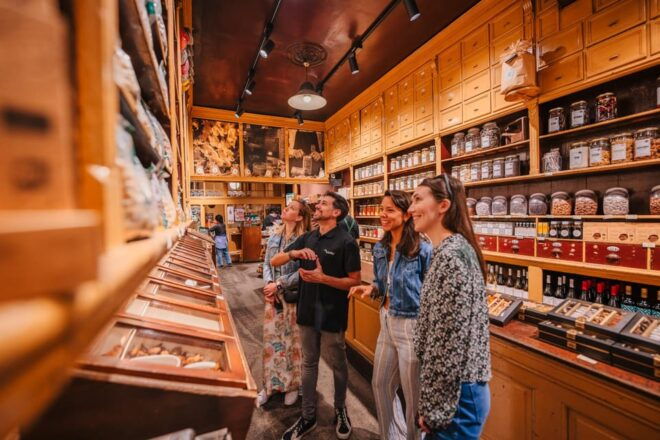 Barcelona's Timeless Treasures: Centenarians Shops & Secrets - Itinerary Walkthrough