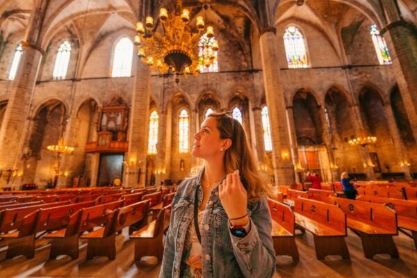 Barcelona's Timeless Treasures: Centenarians Shops & Secrets - Weather Considerations