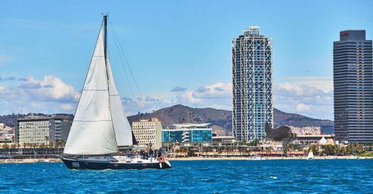 Barefoot: Private Sailing Cruise in Barcelona - Inclusions