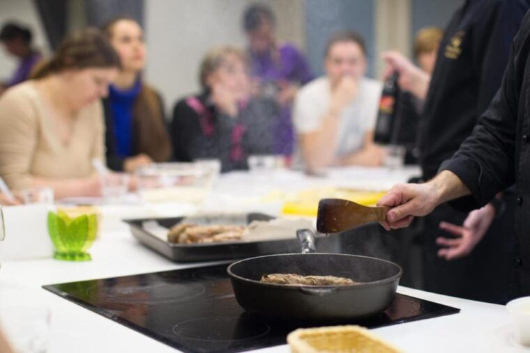 Bari: Cooking Class with well-known Chef - Why This Tour Works Well