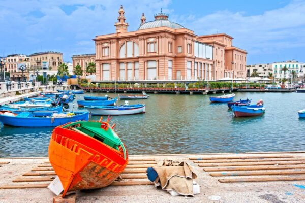 Bari: First Discovery Walk and Reading Walking Tour - The Sum Up