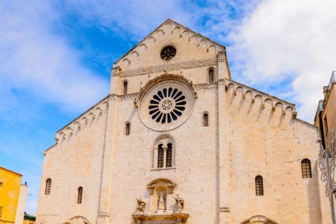 Bari: Self-Guided Highlights Scavenger Hunt & Walking Tour - Important Information