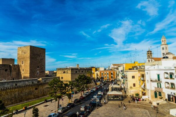 Bari: Self-Guided Highlights Scavenger Hunt & Walking Tour - Recommended Attire and Equipment