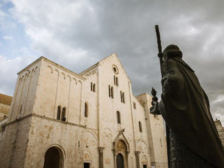 Bari: St. Nicholas Basilica and Crypt Guided Tour - Tour Duration and Cancellation Policy