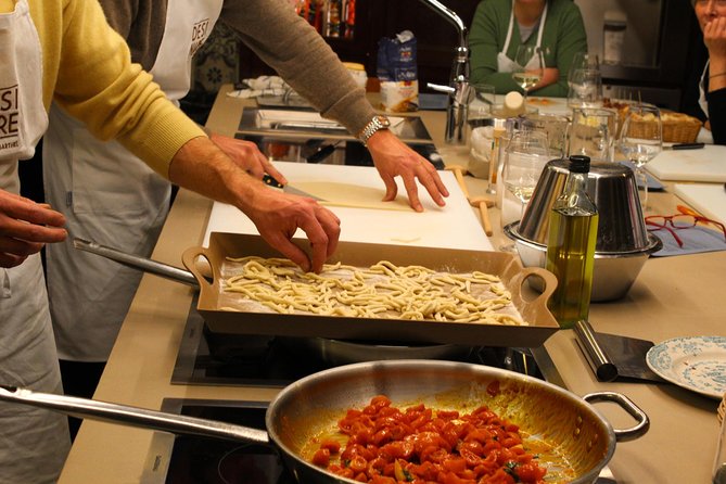 Bari: Traditional Italian Pasta Hands-On Cooking Class - Class Overview