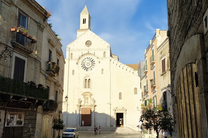 Bari Walk Through History - Baris Rich Historical Background