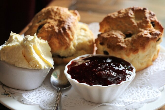 Baroness Bolsovers Town Tour With Afternoon Tea - Weather Contingency Plan