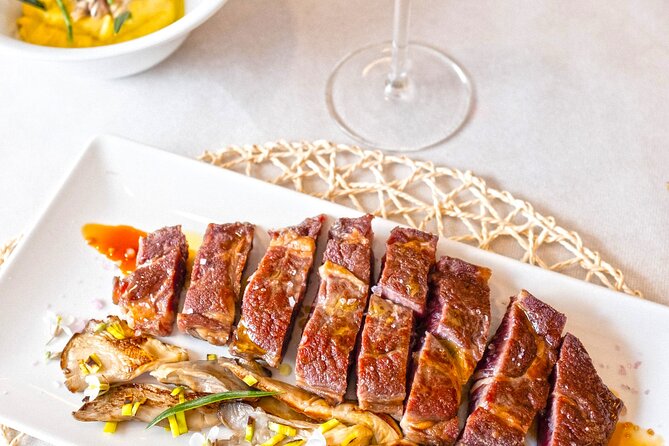 Barrels and Dishes of Typical Local Gastronomy - Reviews and Questions