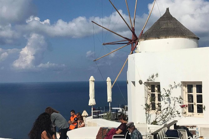 Barrier-Free Shore-Excursion: Panorama Drive in Santorini (6 Passengers 1 Wheelchair) - Accessibility Features