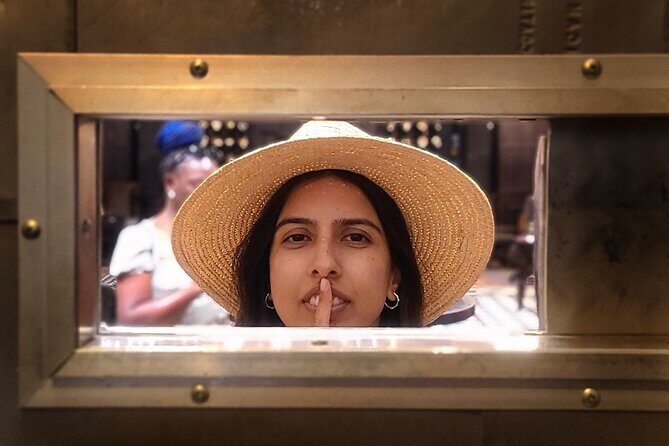 Bars Unknown: The Original Las Vegas Strip Bar Crawl - OSheas Pub: A Local Favorite