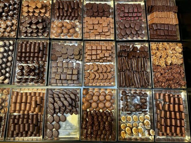Basel: Cheese, Chocolate and Pastry Food Tour - Traditional Swiss Pastries