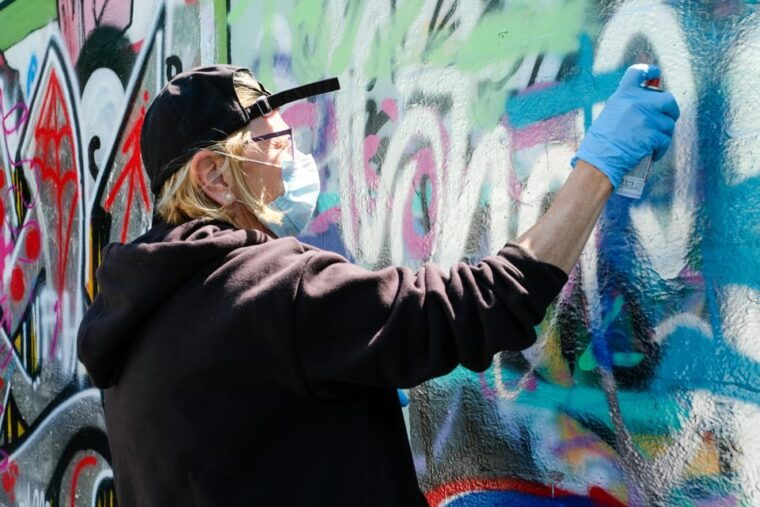 Basel: Graffiti & Urban Art Workshop With Snacks & Drinks - Customization Options