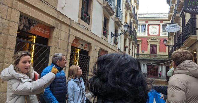 Basic City Tour With a Local Degustation - Starting and Ending Locations