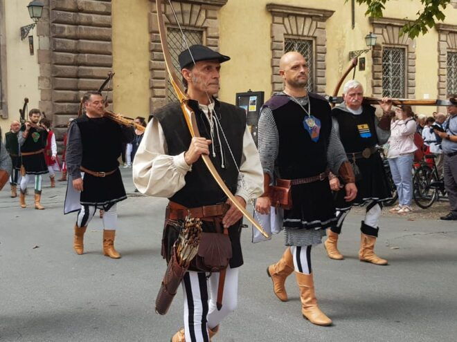 BASIC Lucca: Guided Tour of the Historic Center - Tour Inclusions and Exclusions