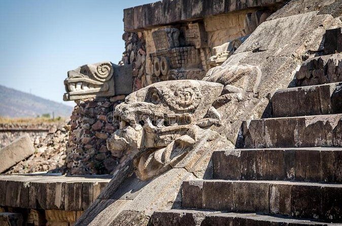 Basilica and Teotihuacan Tour in Spanish, from Mexico City - The Sum Up